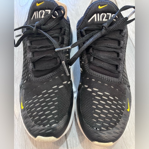Nike Air Max 270 Black and Yellow Sneakers - Picture 4 of 6